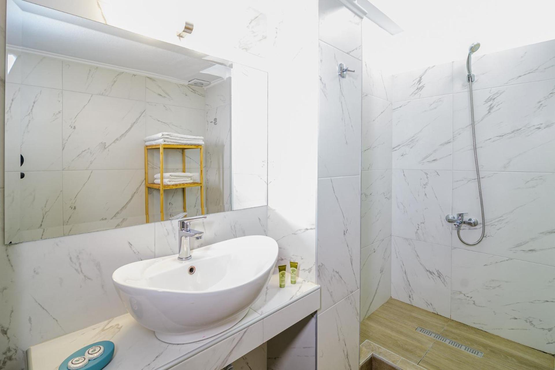 Eternal Suites אדסה מראה חיצוני תמונה